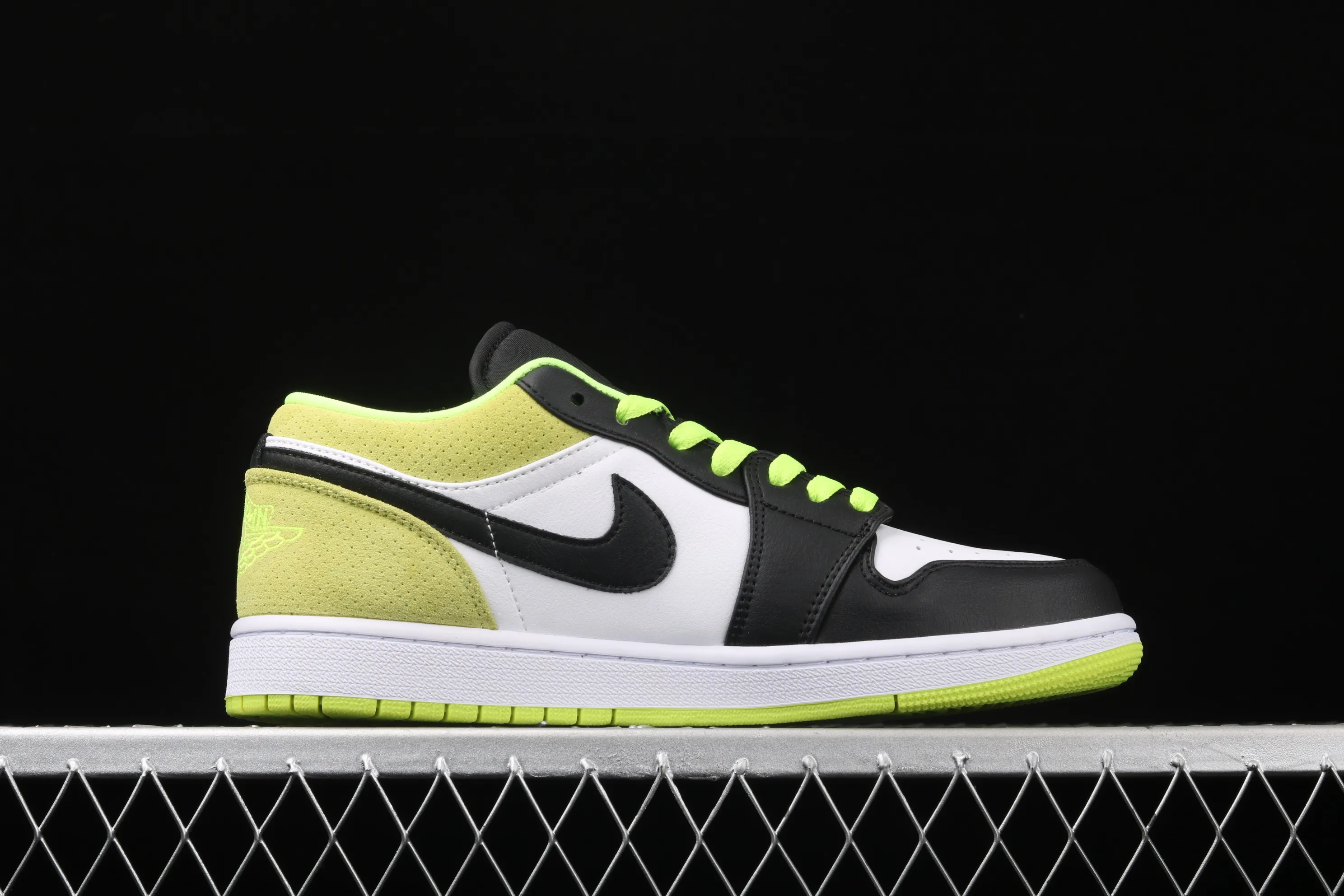 All categories Air Jordan Jordan series basketball shoes Air Jordan 1 Low Air Jordan 1 Low AJ1 Joe 1 low fluorescent green black toe CK3022-003
